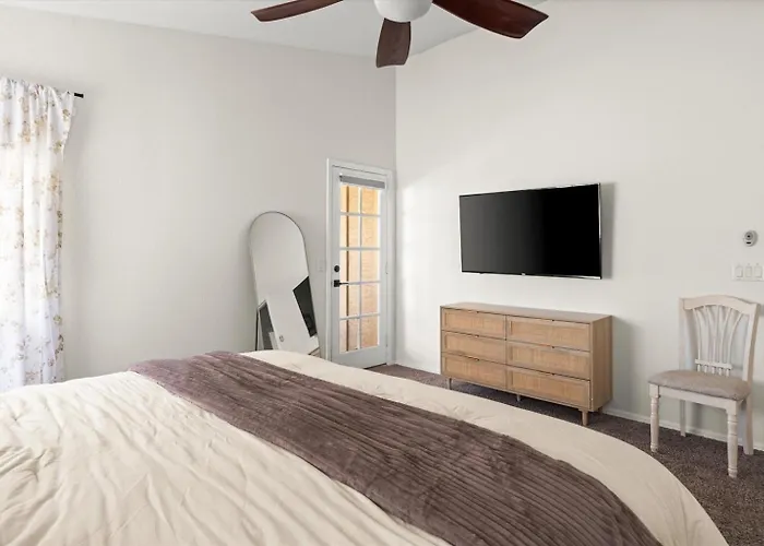 Fully Furnished Workspace 30 Day Phoenix